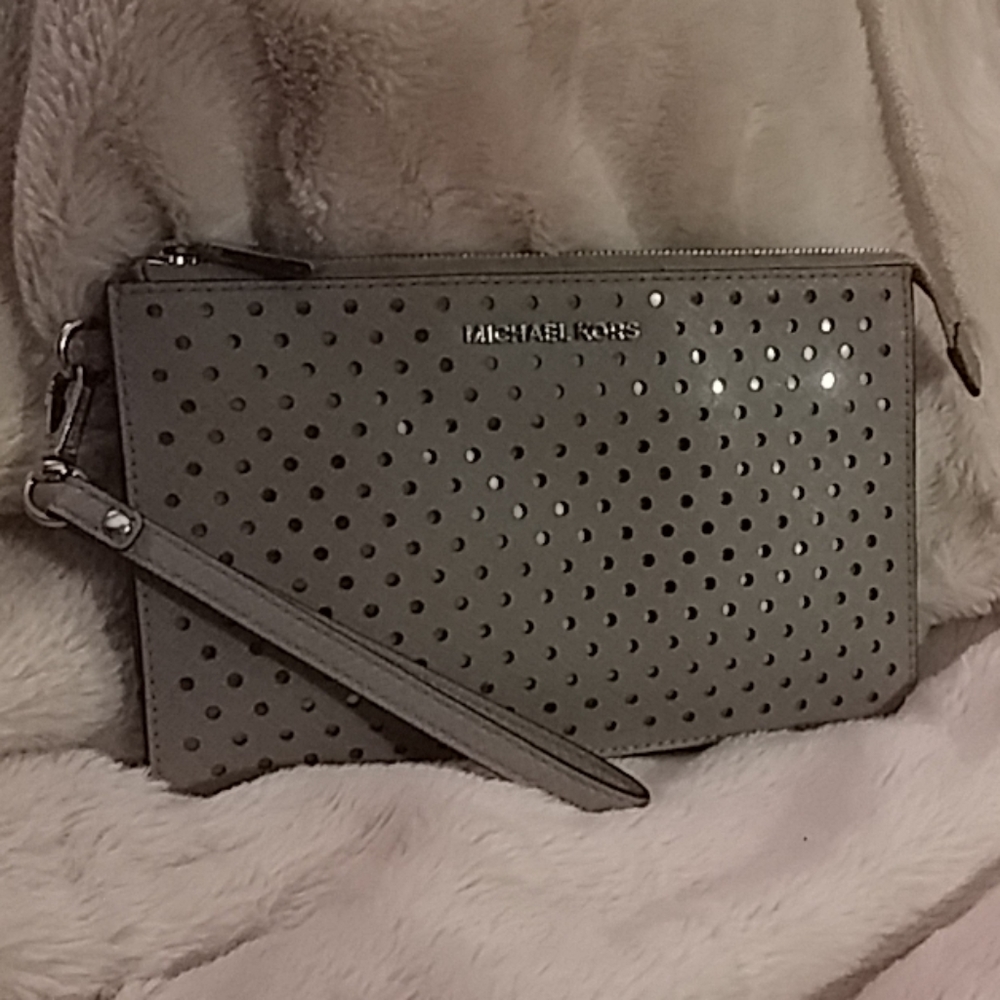Michael Michael Kors Gusset Medium Wristlet - Pear